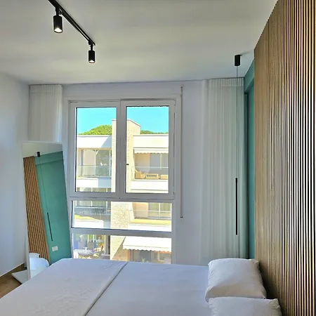 Sanpietro Homes 296 Plazhi San Pietro