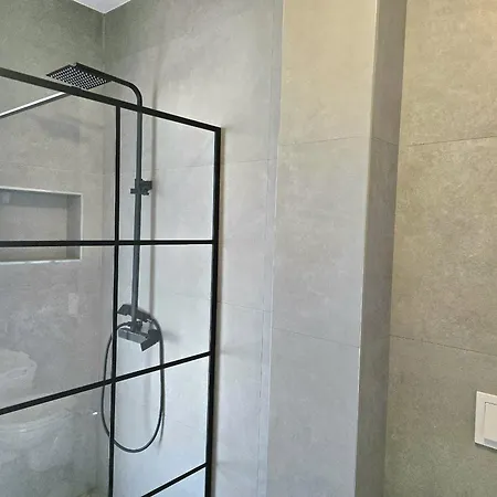 Sanpietro Homes 296 Plazhi San Pietro